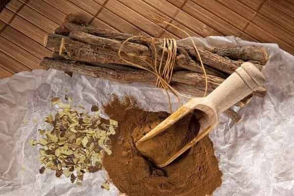 تصویر 5 از قیمت خرید عرق شیرین بیان پامچال با فروش عمده